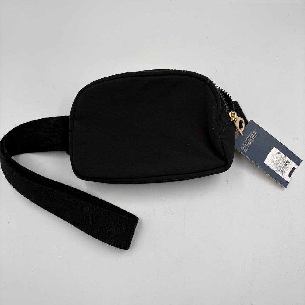 Universal Thread New NWT Black Belt Bag Fanny Pack